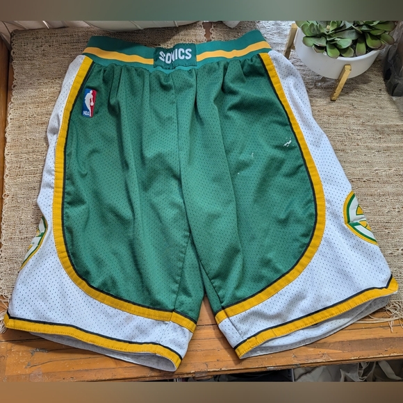 RARE!! Seattle Supersonics NBA Basketball Shorts 80s/90s Vintage Adidas Sonics - Picture 2 of 9